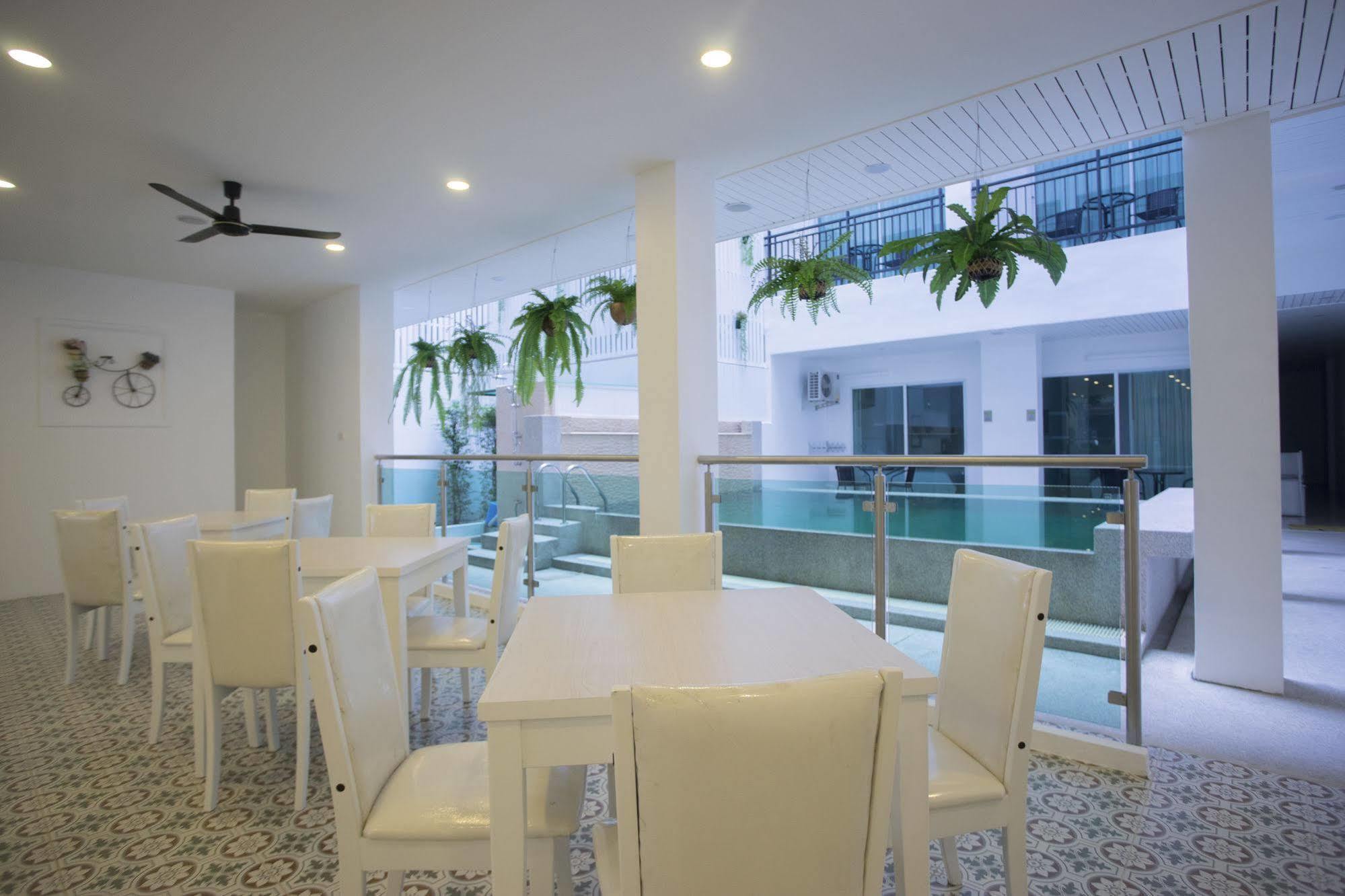 Maleewan Jomtien Hotel Exterior foto